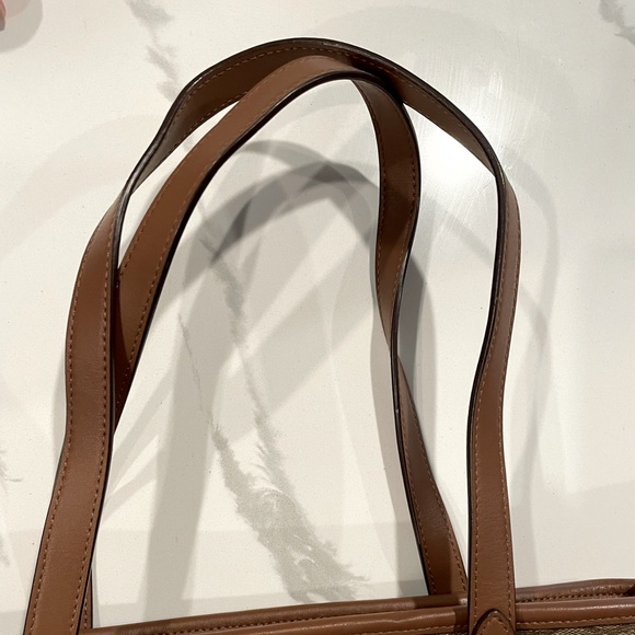 Tan Coach Shoulder Bag - Picture 10 of 11